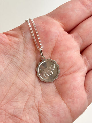 Taurus Zodiac Pendant | Silver | 18-Inch Fine Cable Link Chain | 1.47g
