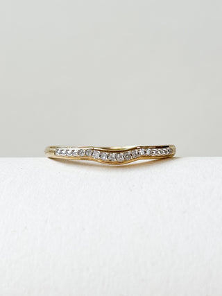 Chevron Diamond Ring | 9ct Gold | Size O | 1.55g