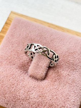 Celtic Weave Knot Ring | 925 Silver | Size K | 1.76g