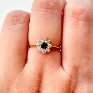 Flower Sapphire & CZ | 9ct Gold | Size P | 2.02g