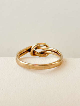 Gold Knot Ring | 9ct Gold | Size Q | 2.20g