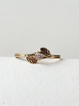 Gold Leaf Bezel Set CZ Solitaire Ring | 9ct Gold | Size Q | 0.88g