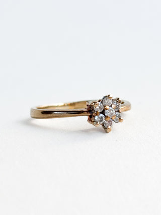 Diamond Flower Ring | 9ct Gold | Size J | 1.45g