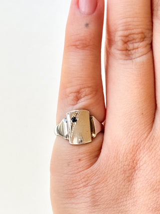 Black Stone Corner Signet Ring | Sterling Silver | 2.62g | Size J