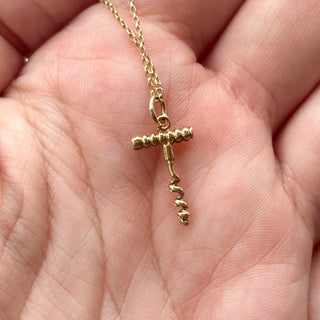 Corkscrew Pendant | 9ct Gold | 1cm x 2cm | 0.68g (1.79g with Chain)