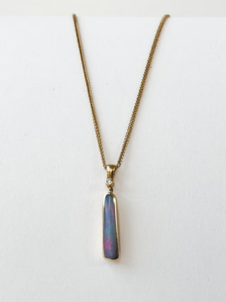 Diamond & Natural Opal Bezel Set Pendant | 18ct Gold | 18-Inch Curb Link Chain | 3cm