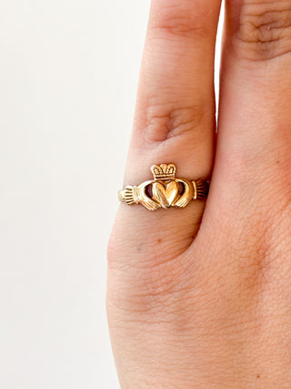 Small Irish Claddagh Ring | 9ct Gold | 1.25g | Size L