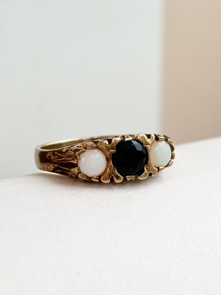 Opal & Sapphire Trilogy Ring | 9ct Gold | 3.28g | size Q