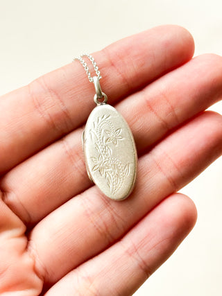 Floral Engraved Oval Locket | Sterling Silver | 4.03g | 34mm x 14mm