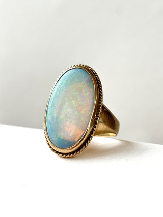 Precious Opal Oval Stone Ring | 9ct Gold | Size O | 6.75g