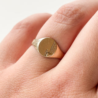 Oval Signet Ring (Art Deco) | 9ct Gold | Size N | 2.38g