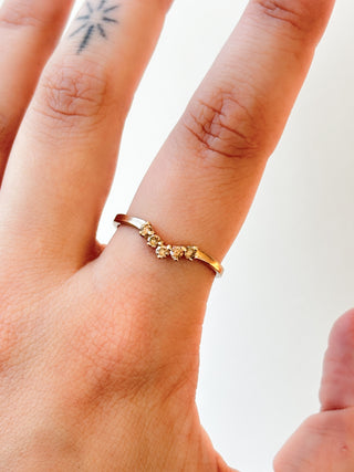 Cognac Diamond Chevron Ring | 9ct Gold | Size V½ | 1.29g
