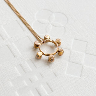 Pearl Wreath Charm | 9ct Gold | 1.21g | 18-Inch Fine Cable Link Chain