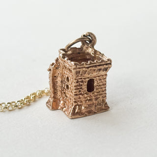 Castle Charm | 9ct Gold | 18 inch fine cable link chain | 3.1g