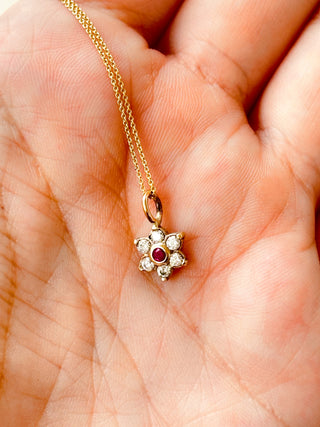 Flower Pendant with Syn Ruby & CZ | 9ct Gold | 18-Inch Diamond Anchor Chain | 0.72g