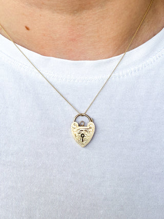 Engraved Heart Padlock Pendant | 9ct Gold | 18-Inch Diamond Anchor Chain | 1.76g