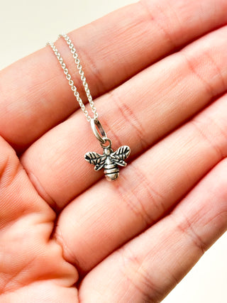 Small Bee Charm | 0.77g | 10mm x 14mm