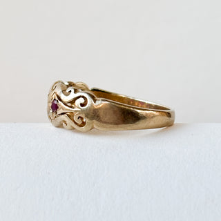 Three Starburst Rubies Band | 9ct Gold | Size Q | 3.09g