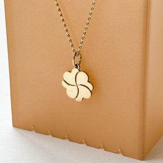 Reversible four leaf clover  Pendant | 9ct Gold | 1.5cm | 1.54g (2.65g with Chain)