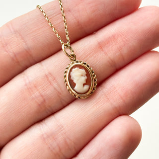 Victorian Head Pink | 9ct Gold | 0.86g