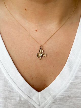 Reversible Shamrock Pendant | 9ct Gold | 18-Inch Fine Diamond Anchor Chain | 1.57g