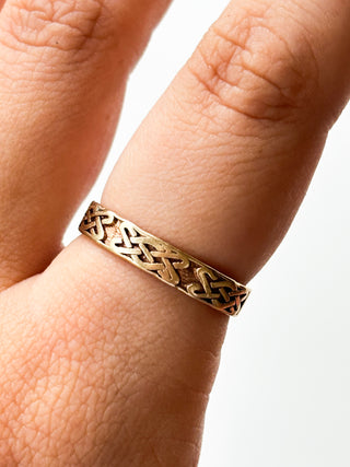 Celtic Band Ring | 9ct Gold | Size S | 2.72g