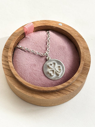 Shamrock Solid Circle Pendant | 925 Silver | 18-Inch Fine Cable Link Chain | 2.60g