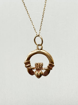 Reversible Claddagh Pendant | Diamond Chain | 9ct Gold | 18–20-Inch | 0.90g