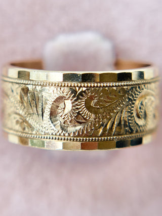 Cigar Band Engraved Ring | 9ct Gold | Size N | 5.62g