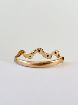 Wavy Band CZ Ring | 9ct Gold | Size O | 1.55g
