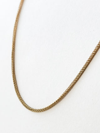 Diamond & Natural Opal Bezel Set Pendant | 18ct Gold | 18-Inch Curb Link Chain | 3cm