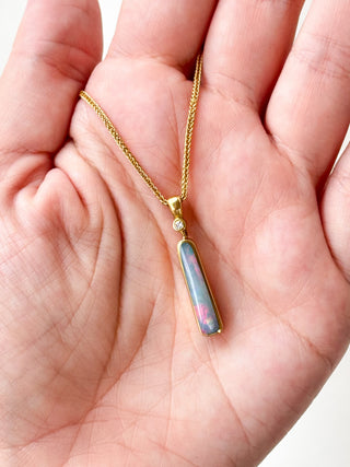 Diamond & Natural Opal Bezel Set Pendant | 18ct Gold | 18-Inch Curb Link Chain | 3cm