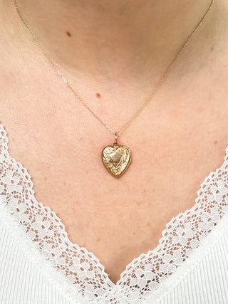 Heart Engraved Locket | Diamond Anchor Chain 18–20-Inch | 9ct Gold | 1.62g