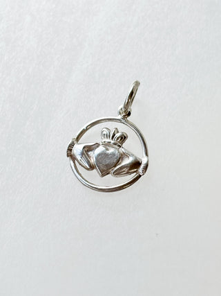 T bar Circle Claddagh Pendant | Sterling Silver | 0.89g