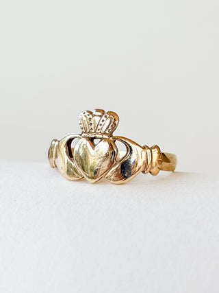 Large Claddagh Ring | 9ct Gold | Size V | 2.83g