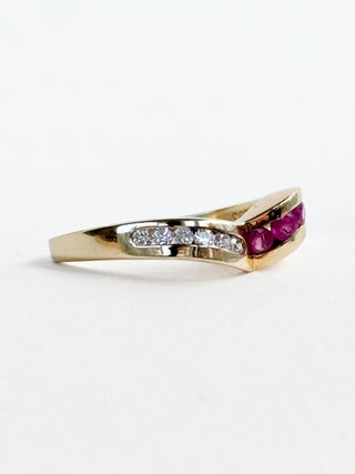 Half CZ Half Syn ruby Ring | 14ct Gold | Size N | 2.63g