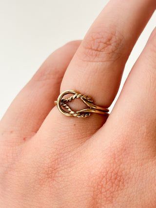 Two Intertwined Knot Ring | 9ct Gold | Size K | 1.88g