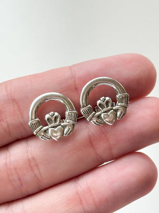 Claddagh Stud Earrings | 925 Silver | 1.94g