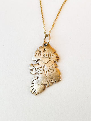 Ireland Map Pendant | 9ct Gold | 1.91g | 26mm