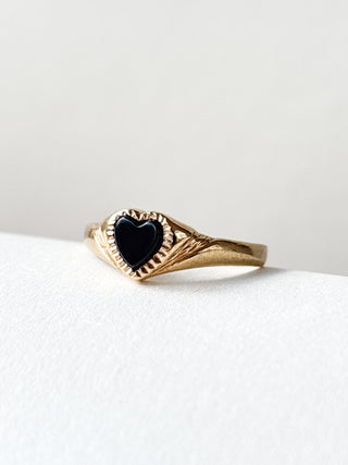 Heart-Shaped Onyx Signet Ring | 9ct Gold | 1.58g | Size L½