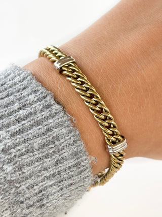 Curb Bracelet with Bolt Clasp Cabochon Sapphire| 9ct Gold | 19.5cm | 31.6g