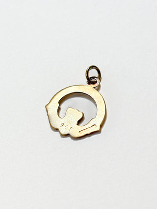 Claddagh Pendant | 9ct Gold | 18-Inch Fine Cable Link Chain | 1.01g