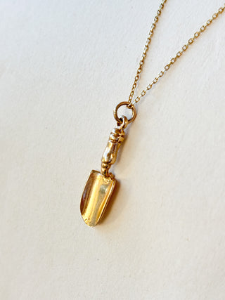 Shovel Charm | 9ct Gold | 1.27g