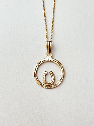 Horseshoe Circle Pendant | 9ct Gold | 16mm | 0.71g