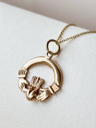 Claddagh Pendant | 9ct Gold | 18–20-Inch Diamond Chain | 1.22g