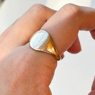 Heavy Round Signet | 9ct Gold | Size W | 6.03g