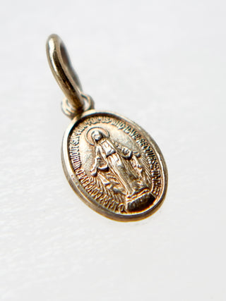 Tiny Miraculous Medal Pendant | 9ct Gold | 0.35g