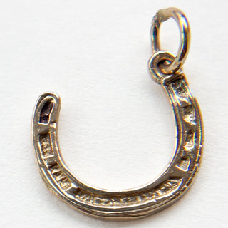 Horseshoe Pendant | 9ct Gold | 1.5cm | 0.85g (1.96g with Chain)