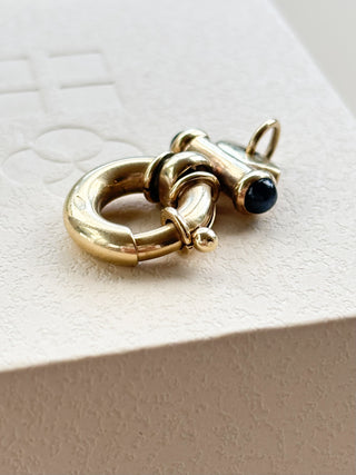 Bolt Ring Clasp Pendant with Sapphire Cabochon | 9ct Gold | 6.60g