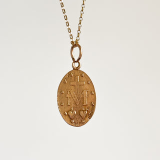 Miraculous Medal Pendant | 9ct Gold | 1.3cm x 2cm | 1.54g (2.67g with Chain)